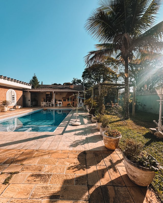 Casa Térrea com 5 Dormitórios no Jardim Esplanada - São José dos Campos/SP - São José dos Campos - 