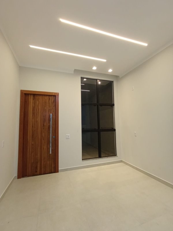 CASA COM 3 DORMITÓRIOS EM DOM JOAQUIM - Brusque - 