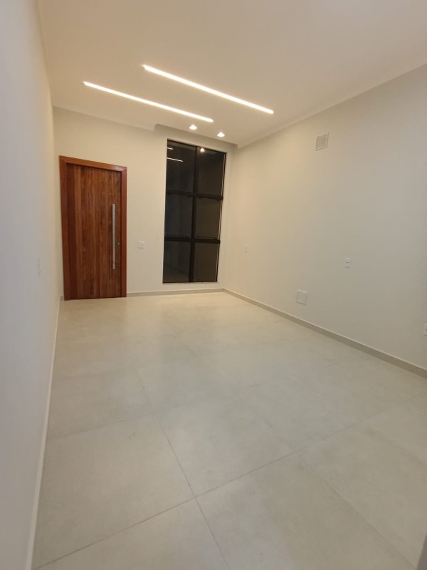 CASA COM 3 DORMITÓRIOS EM DOM JOAQUIM - Brusque - 