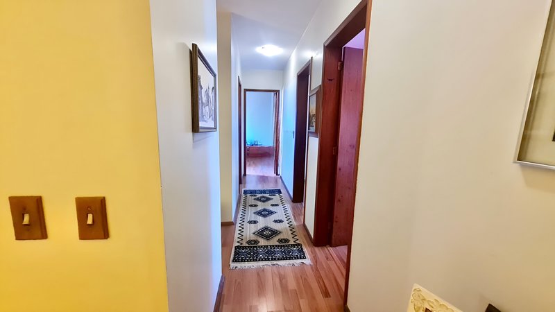 R$ 1.290.000 - LOCALIZAÇÃO SENSACIONAL - EXCELENTE CASA - 420M2 - 3 DORM - 3 VAGAS Rua Líbano Porto Alegre - 