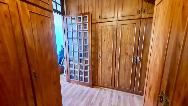 R$ 1.290.000 - LOCALIZAÇÃO SENSACIONAL - EXCELENTE CASA - 420M2 - 3 DORM - 3 VAGAS Rua Líbano Porto Alegre - 