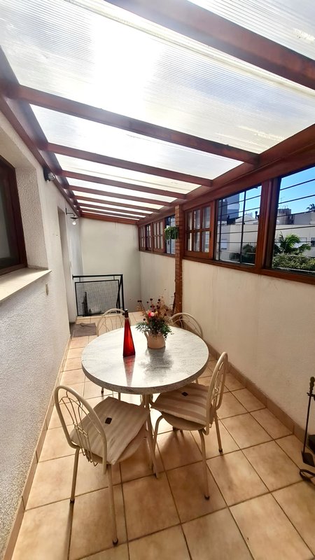 R$ 1.290.000 - LOCALIZAÇÃO SENSACIONAL - EXCELENTE CASA - 420M2 - 3 DORM - 3 VAGAS Rua Líbano Porto Alegre - 