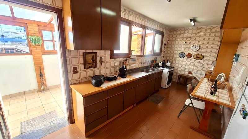 R$ 1.290.000 - LOCALIZAÇÃO SENSACIONAL - EXCELENTE CASA - 420M2 - 3 DORM - 3 VAGAS Rua Líbano Porto Alegre - 