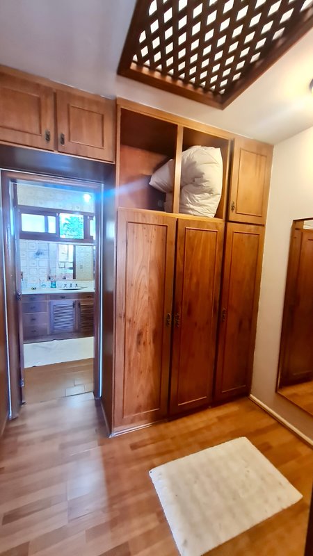 R$ 1.290.000 - LOCALIZAÇÃO SENSACIONAL - EXCELENTE CASA - 420M2 - 3 DORM - 3 VAGAS Rua Líbano Porto Alegre - 