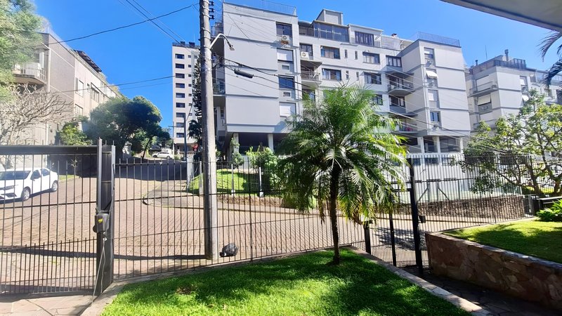 R$ 1.290.000 - LOCALIZAÇÃO SENSACIONAL - EXCELENTE CASA - 420M2 - 3 DORM - 3 VAGAS Rua Líbano Porto Alegre - 