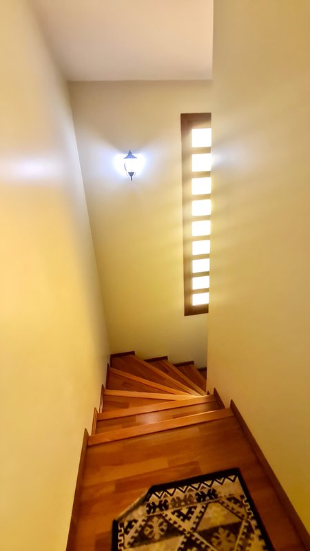 R$ 1.290.000 - LOCALIZAÇÃO SENSACIONAL - EXCELENTE CASA - 420M2 - 3 DORM - 3 VAGAS Rua Líbano Porto Alegre - 