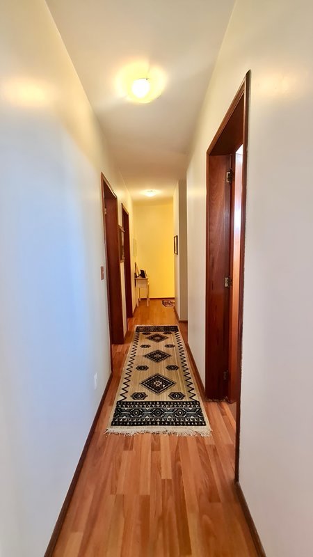 R$ 1.290.000 - LOCALIZAÇÃO SENSACIONAL - EXCELENTE CASA - 420M2 - 3 DORM - 3 VAGAS Rua Líbano Porto Alegre - 