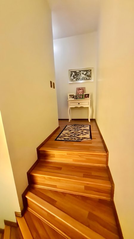 R$ 1.290.000 - LOCALIZAÇÃO SENSACIONAL - EXCELENTE CASA - 420M2 - 3 DORM - 3 VAGAS Rua Líbano Porto Alegre - 