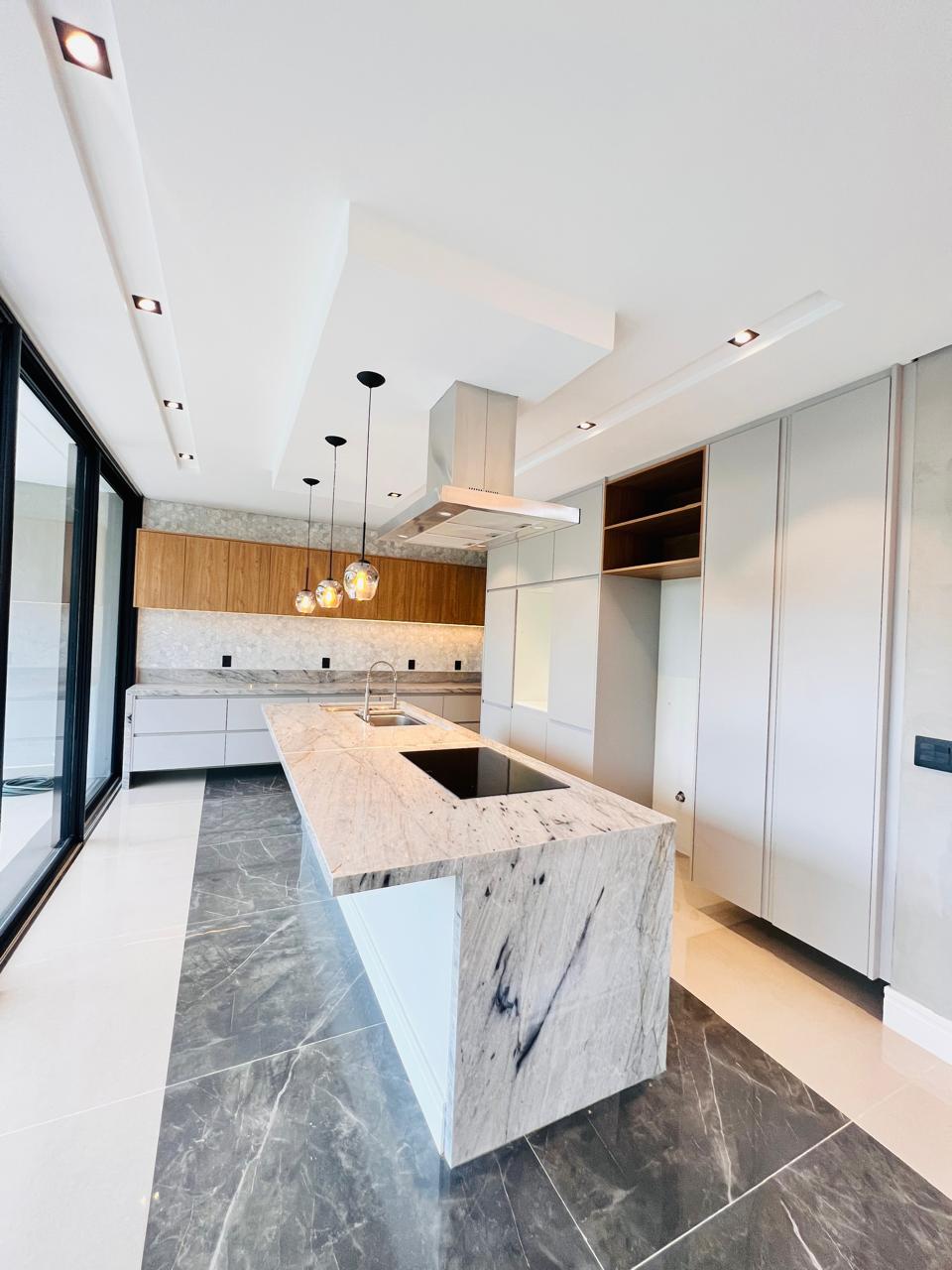 Casa com 4 dormit&oacute;rios &agrave; venda,387m&sup2; - Alphaville Nova Esplanada I - Votorantim - SP Alameda Nova Zelândia Votorantim - 