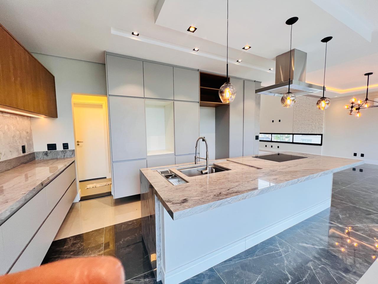 Casa com 4 dormit&oacute;rios &agrave; venda,387m&sup2; - Alphaville Nova Esplanada I - Votorantim - SP Alameda Nova Zelândia Votorantim - 