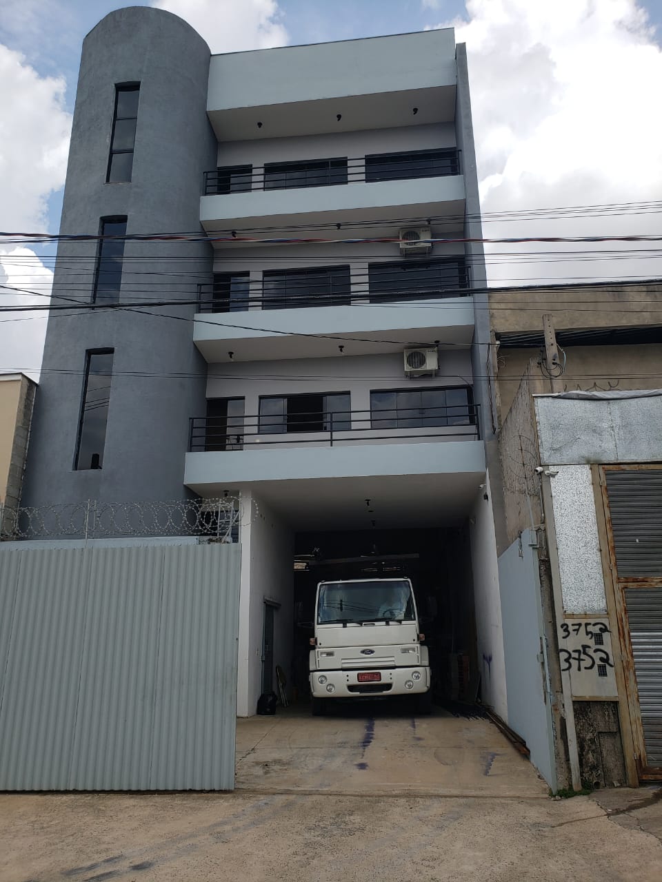 Barrac&atilde;o &agrave; venda,352 m&sup2; - Av: Elias Maluf - Sorocaba - SP Avenida Elias Maluf Sorocaba - 