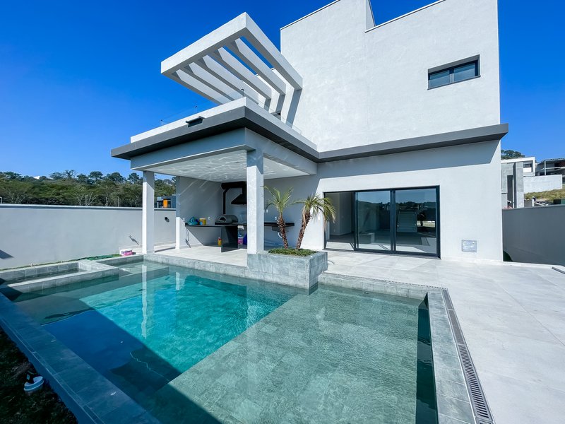 Maravilhosa Casa a venda, excelente arquitetura ! - Santana de Parnaíba - 