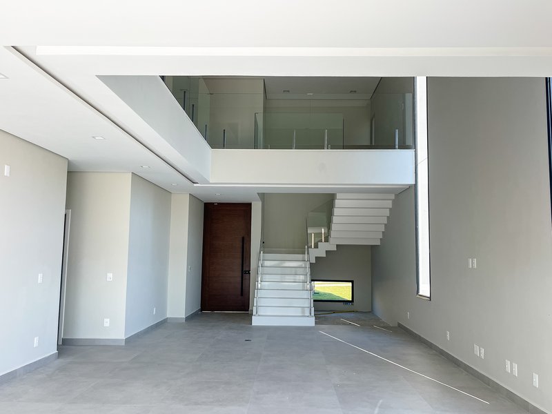 Maravilhosa Casa a venda, excelente arquitetura ! - Santana de Parnaíba - 