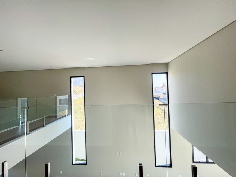 Maravilhosa Casa a venda, excelente arquitetura ! - Santana de Parnaíba - 