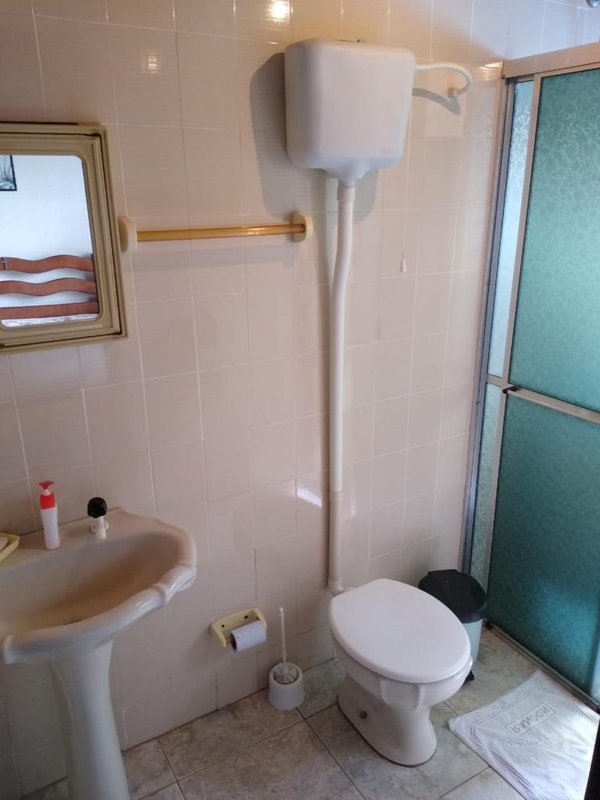 Casa 3 quartos, sendo 1 suíte, 2 vagas de garagem e pátio cercado em Curumim em Capão Rua Iuras Capão da Canoa - 