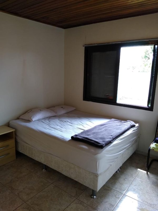 Casa 3 quartos, sendo 1 suíte, 2 vagas de garagem e pátio cercado em Curumim em Capão Rua Iuras Capão da Canoa - 