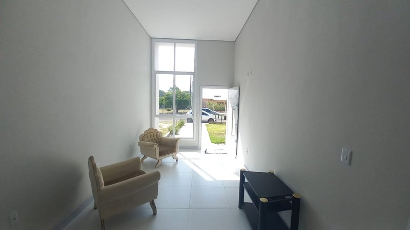 Casa com 2 quartos, demais peças, nunca habitada, no Capão Village em Capão Novo Rua Jasmim Capão da Canoa - 