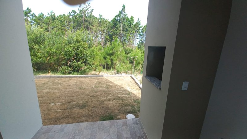 Casa com 2 quartos, demais peças, nunca habitada, no Capão Village em Capão Novo Rua Jasmim Capão da Canoa - 