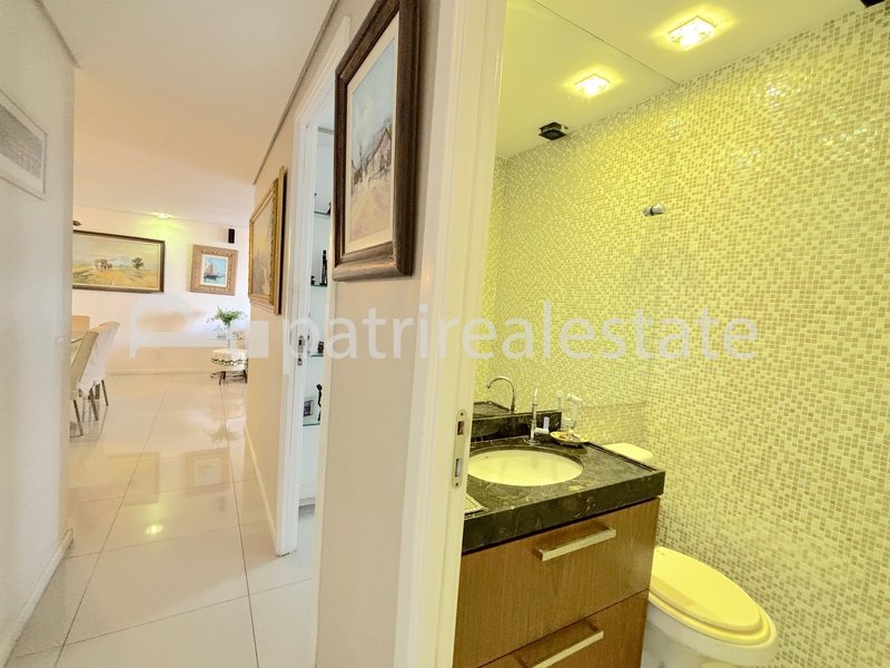 Apartamento com 121 m² com 3 Suites 5 wc 2 vagas de garagem. Meireles - Fortaleza - CE Rua Ana Bilhar Fortaleza - 