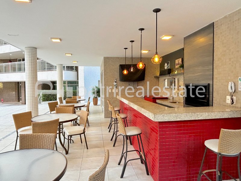 Apartamento com 121 m² com 3 Suites 5 wc 2 vagas de garagem. Meireles - Fortaleza - CE Rua Ana Bilhar Fortaleza - 