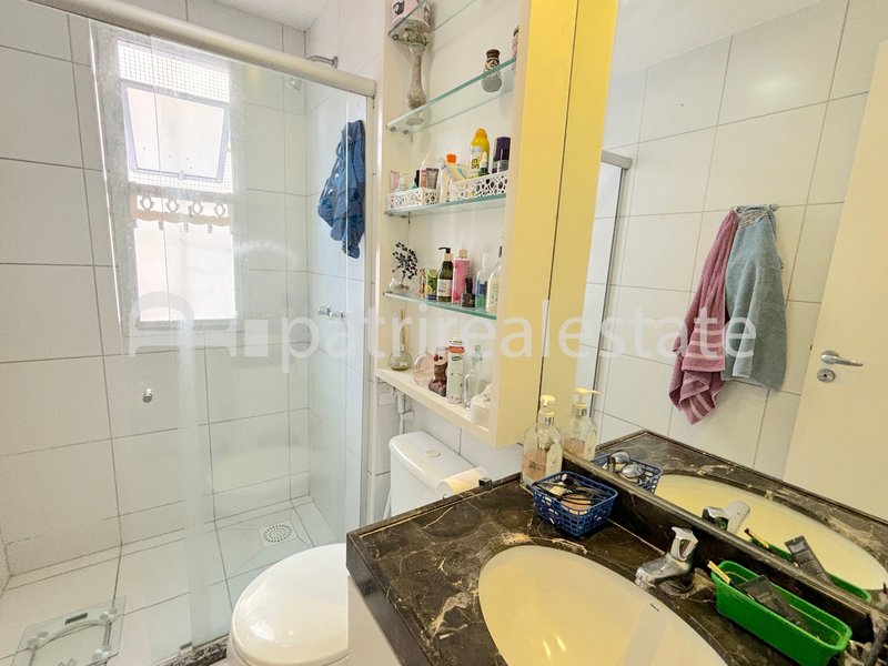 Apartamento com 121 m² com 3 Suites 5 wc 2 vagas de garagem. Meireles - Fortaleza - CE Rua Ana Bilhar Fortaleza - 