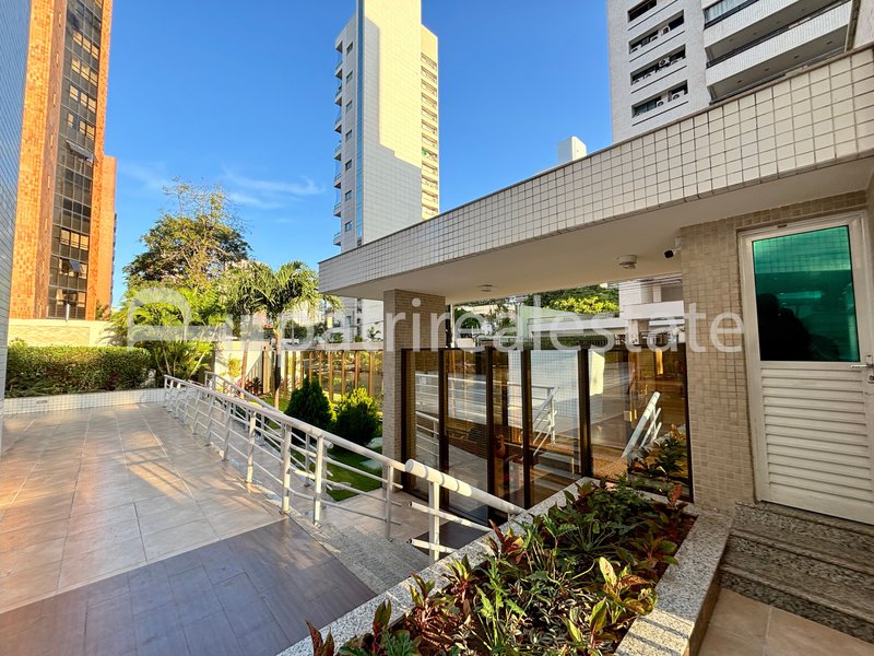 Apartamento com 121 m² com 3 Suites 5 wc 2 vagas de garagem. Meireles - Fortaleza - CE Rua Ana Bilhar Fortaleza - 