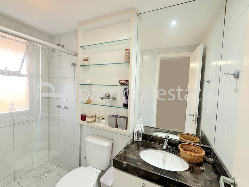 Apartamento com 121 m² com 3 Suites 5 wc 2 vagas de garagem. Meireles - Fortaleza - CE Rua Ana Bilhar Fortaleza - 