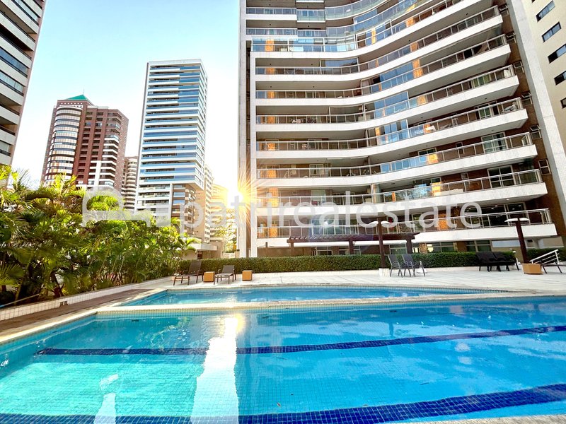 Apartamento com 121 m² com 3 Suites 5 wc 2 vagas de garagem. Meireles - Fortaleza - CE Rua Ana Bilhar Fortaleza - 