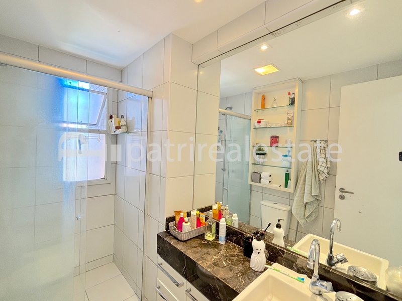 Apartamento com 121 m² com 3 Suites 5 wc 2 vagas de garagem. Meireles - Fortaleza - CE Rua Ana Bilhar Fortaleza - 