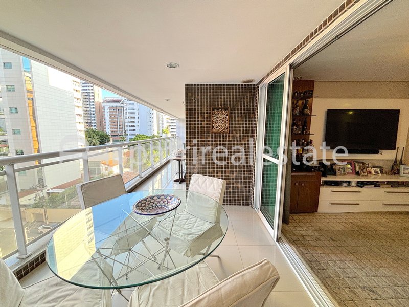 Apartamento com 121 m² com 3 Suites 5 wc 2 vagas de garagem. Meireles - Fortaleza - CE Rua Ana Bilhar Fortaleza - 