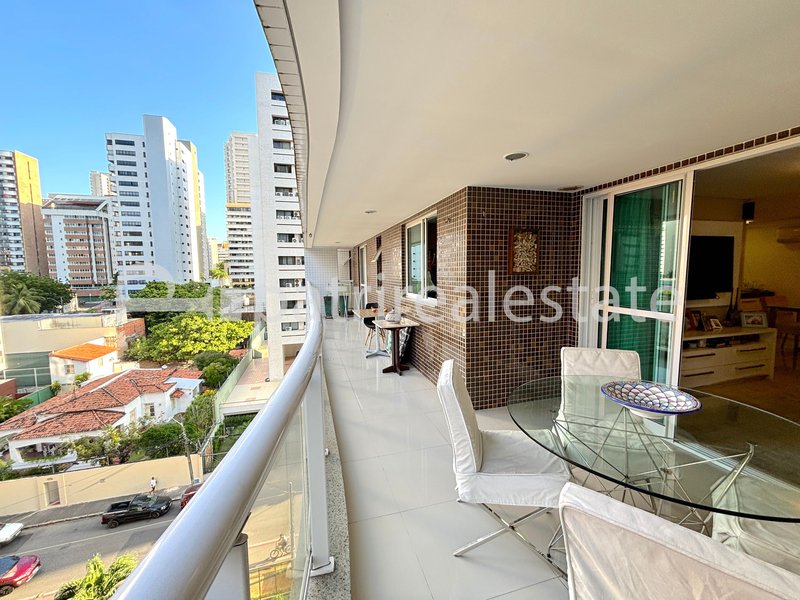 Apartamento com 121 m² com 3 Suites 5 wc 2 vagas de garagem. Meireles - Fortaleza - CE Rua Ana Bilhar Fortaleza - 