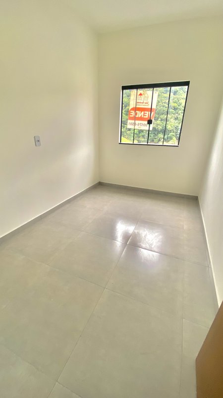 CASA COM 2 DORMITÓRIOS NO BAIRRO PAQUETÁ - Brusque - 