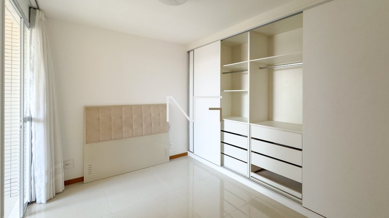 Apartamento de 3 Quartos com Deslumbrante Vista para o Mar e Lazer Completo Rua da Limeira Vila Velha - 