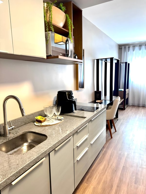 R$ 529.000 - THE ARCH - BY CYRELA GOLDSZTEIN - STUDIO - 29M2 - PORTEIRA FECHADA - INFRA Rua Silva Jardim Porto Alegre - 