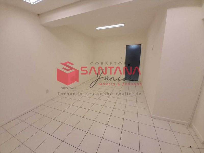 Sala comercial em Lauro de Freitas (INDISPONÍVEL) Avenida Luiz Tarquínio Pontes Lauro de Freitas - 