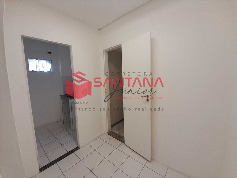 Sala comercial em Lauro de Freitas (INDISPONÍVEL) Avenida Luiz Tarquínio Pontes Lauro de Freitas - 