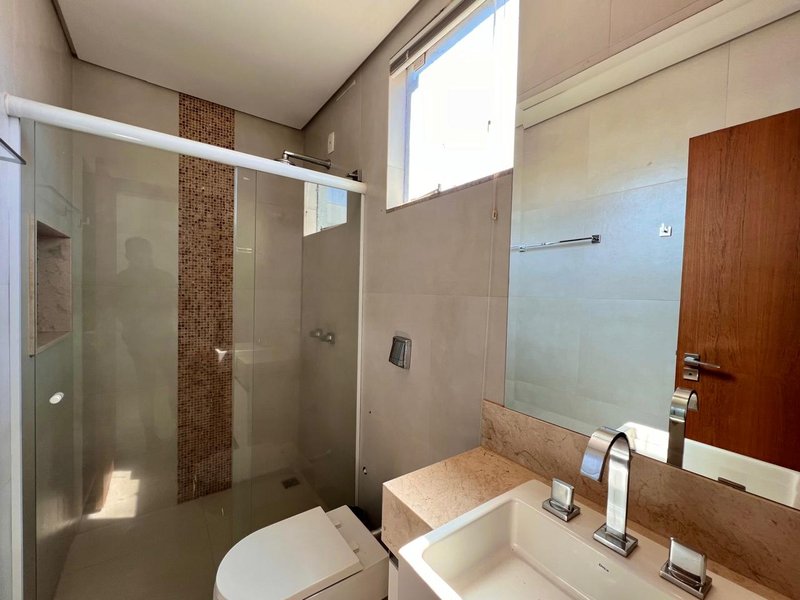 Sobrado Jardins Verona Avenida Geraldo Rodrigues Goiânia - 