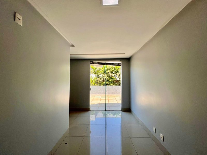 Sobrado Jardins Verona Avenida Geraldo Rodrigues Goiânia - 