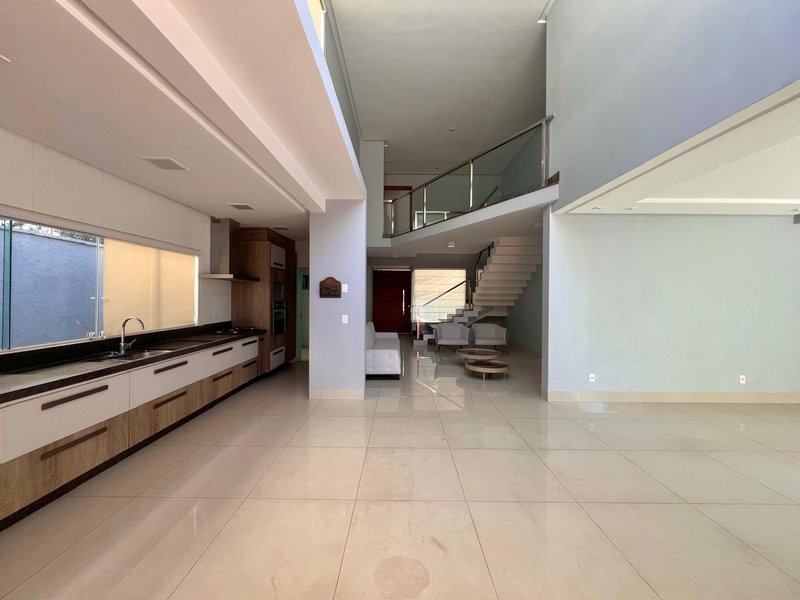 Sobrado Jardins Verona Avenida Geraldo Rodrigues Goiânia - 