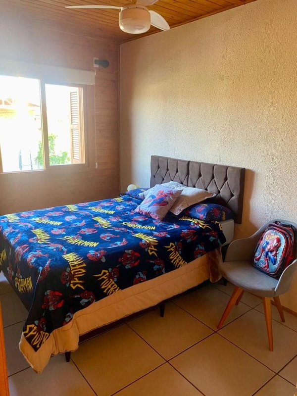 Casa MOBILIADA com 3 quartos, demais peças, amplo terreno em Capão Novo Rua Mimo de Venus Capão da Canoa - 
