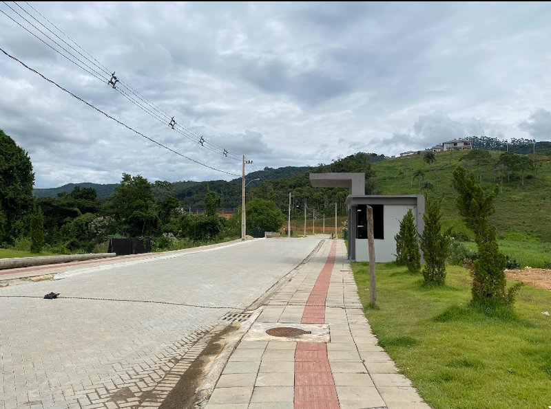 TERRENO EM LOTEAMENTO NO CEDRO ALTO - Brusque - 