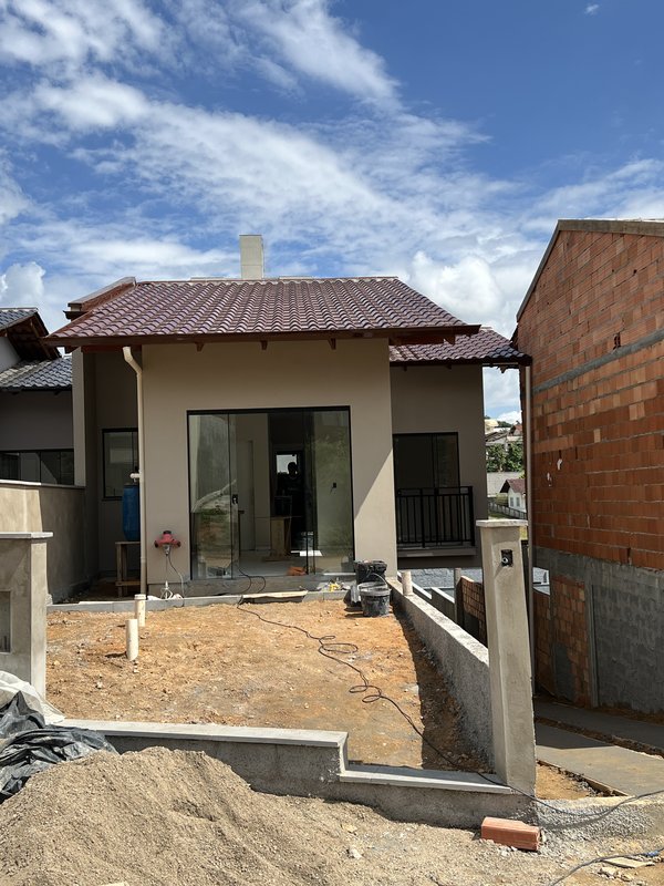 Casa 2 Quartos sendo uma suíte  Timbó - 