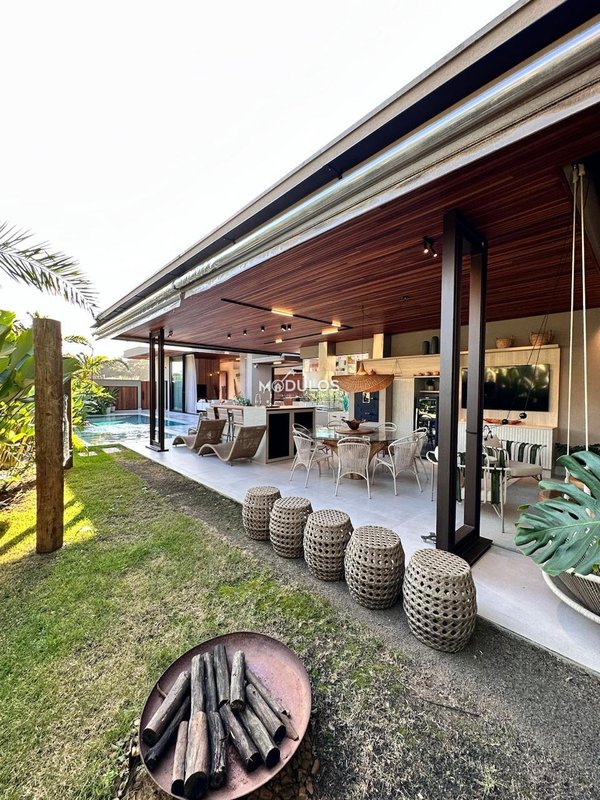 Casa térrea atemporal, 5 suítes à venda 370,00 m² por R$ 11.900.000,00 Alameda Mindoro Bertioga - 