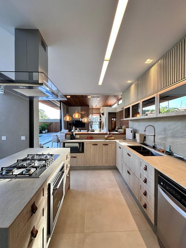 Casa térrea atemporal, 5 suítes à venda 370,00 m² por R$ 11.900.000,00 Alameda Mindoro Bertioga - 