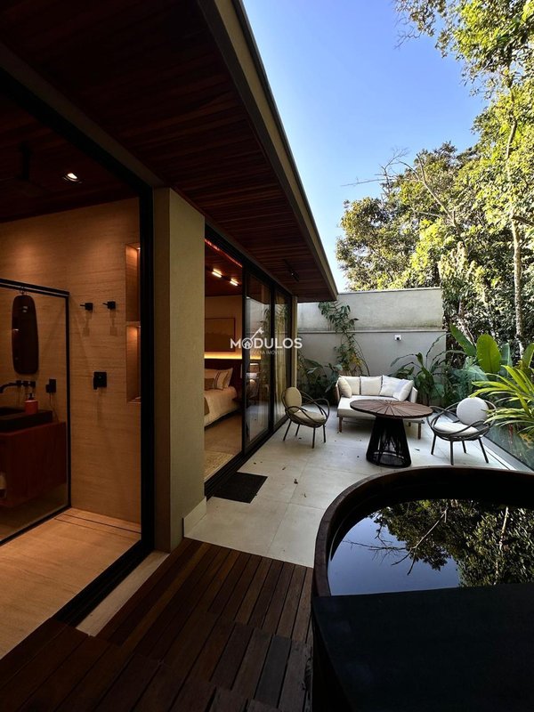 Casa térrea atemporal, 5 suítes à venda 370,00 m² por R$ 11.900.000,00 Alameda Mindoro Bertioga - 