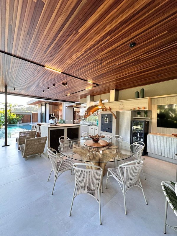 Casa térrea atemporal, 5 suítes à venda 370,00 m² por R$ 11.900.000,00 Alameda Mindoro Bertioga - 