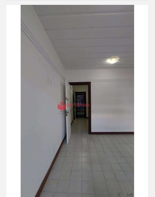 Sala Comercial à Venda em Vilas do Atlântico (INDISPONÍVEL) Avenida Luiz Tarquínio Pontes Lauro de Freitas - 