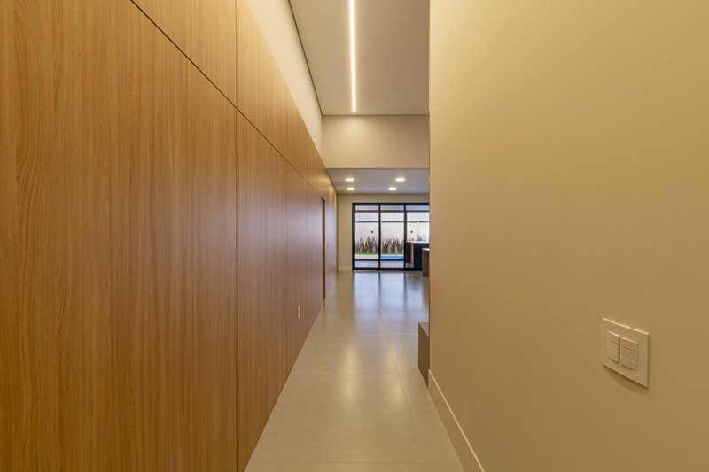 CASA T&Eacute;RREA EM FASE DE OBRA NA REGI&Atilde;O DO ALPHAVILLE, ACEITA PERMUTA Avenida Marcelo Fiolo Pupo de Campos Ferreira Campinas - 