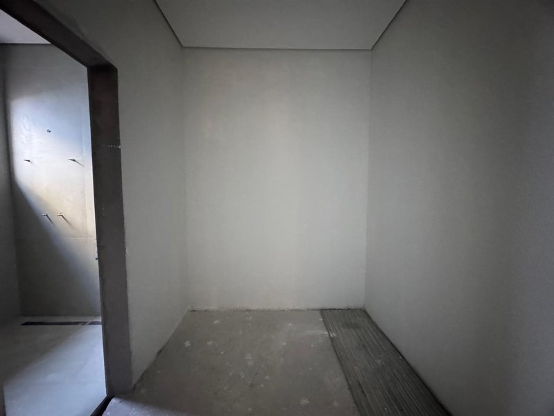 CASA TÉRREA EM FASE DE OBRA NA REGIÃO DO ALPHAVILLE, ACEITA PERMUTA Avenida Marcelo Fiolo Pupo de Campos Ferreira Campinas - 