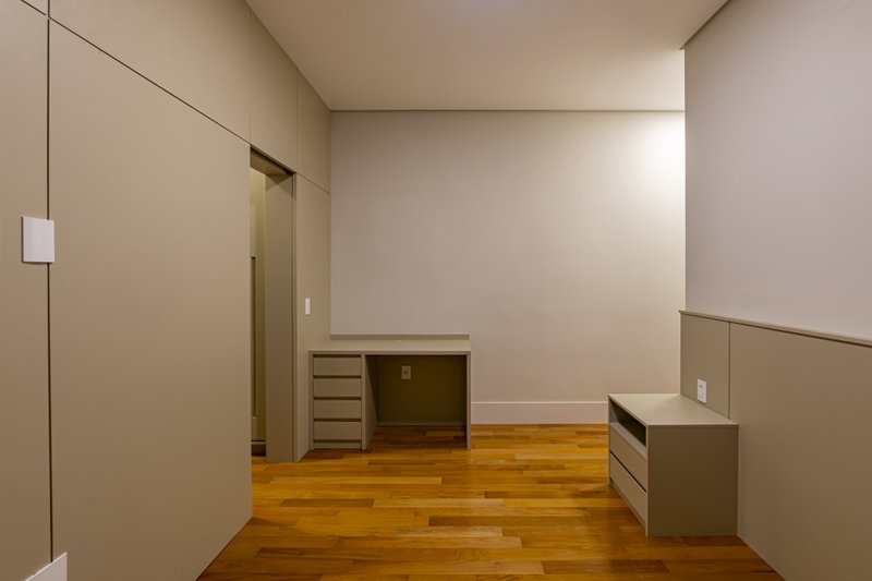 CASA T&Eacute;RREA EM FASE DE OBRA NA REGI&Atilde;O DO ALPHAVILLE, ACEITA PERMUTA Avenida Marcelo Fiolo Pupo de Campos Ferreira Campinas - 